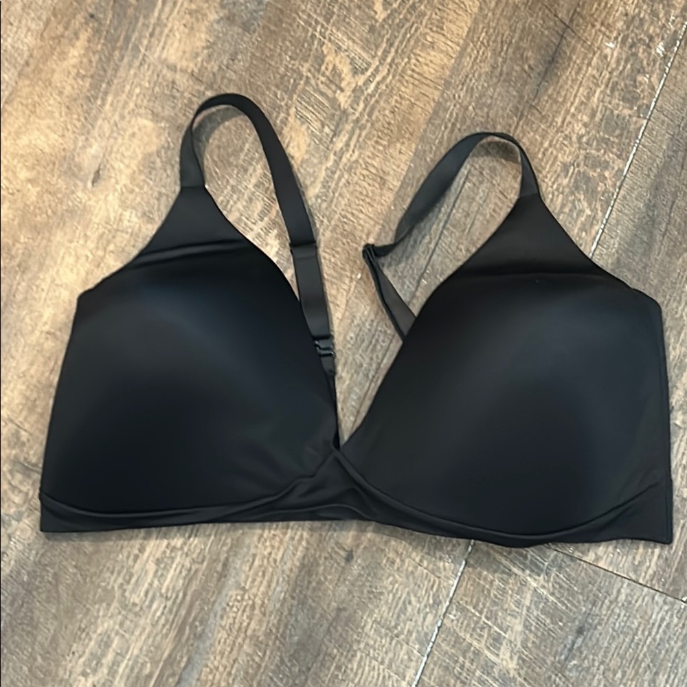 Old Navy ONLY Full-Coverage Molded Wireless Bra‎ Black Size 44 DD Adjustable